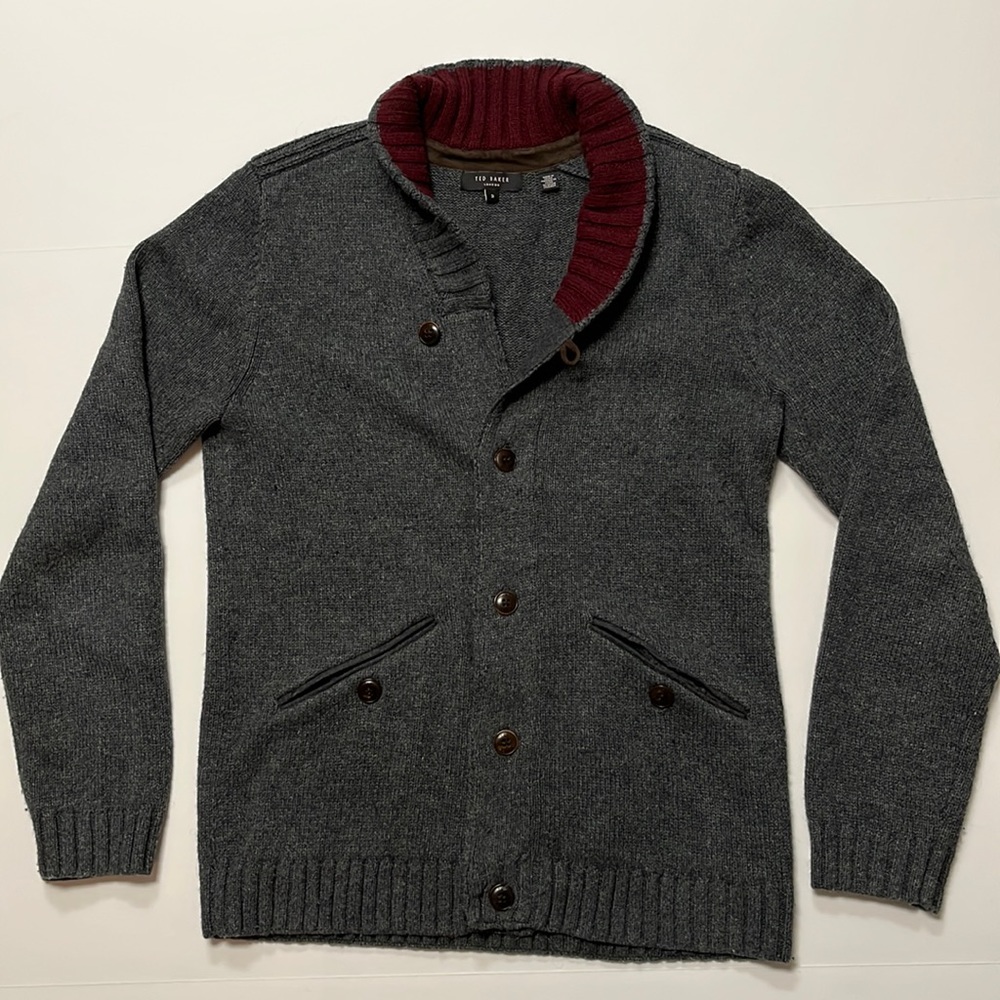 🔥Ted Baker cardigan sweater size 3 (about a size medium)